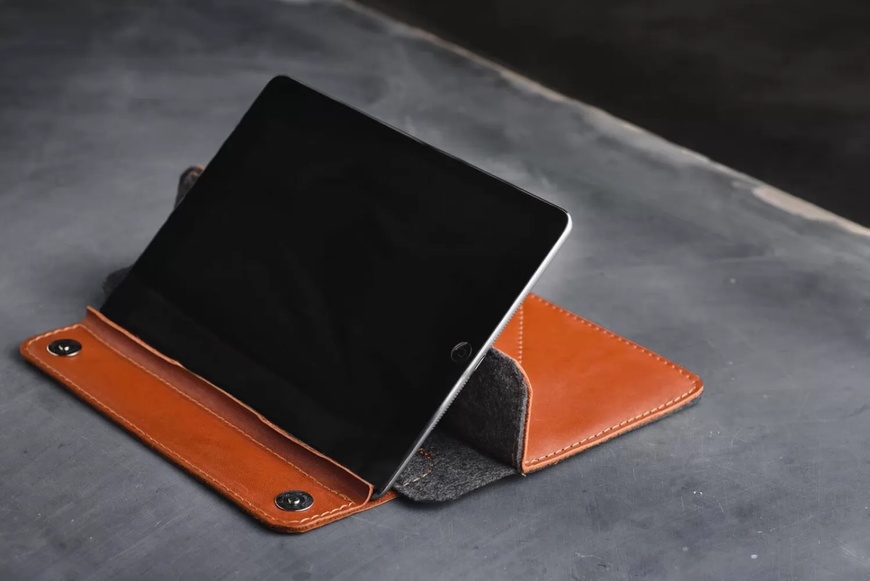 Кожаный Чехол с подставкой для iPad коньячный 12.9 LC07CO-12 фото
