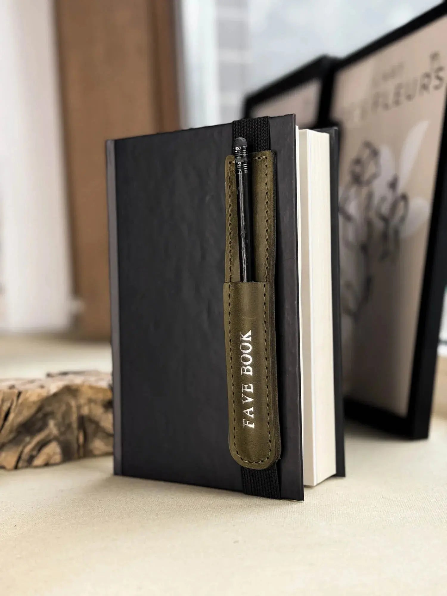 Закладка для книг та записників з матової шкіри Crazy Horse, фото 57 — Skin&Skin
