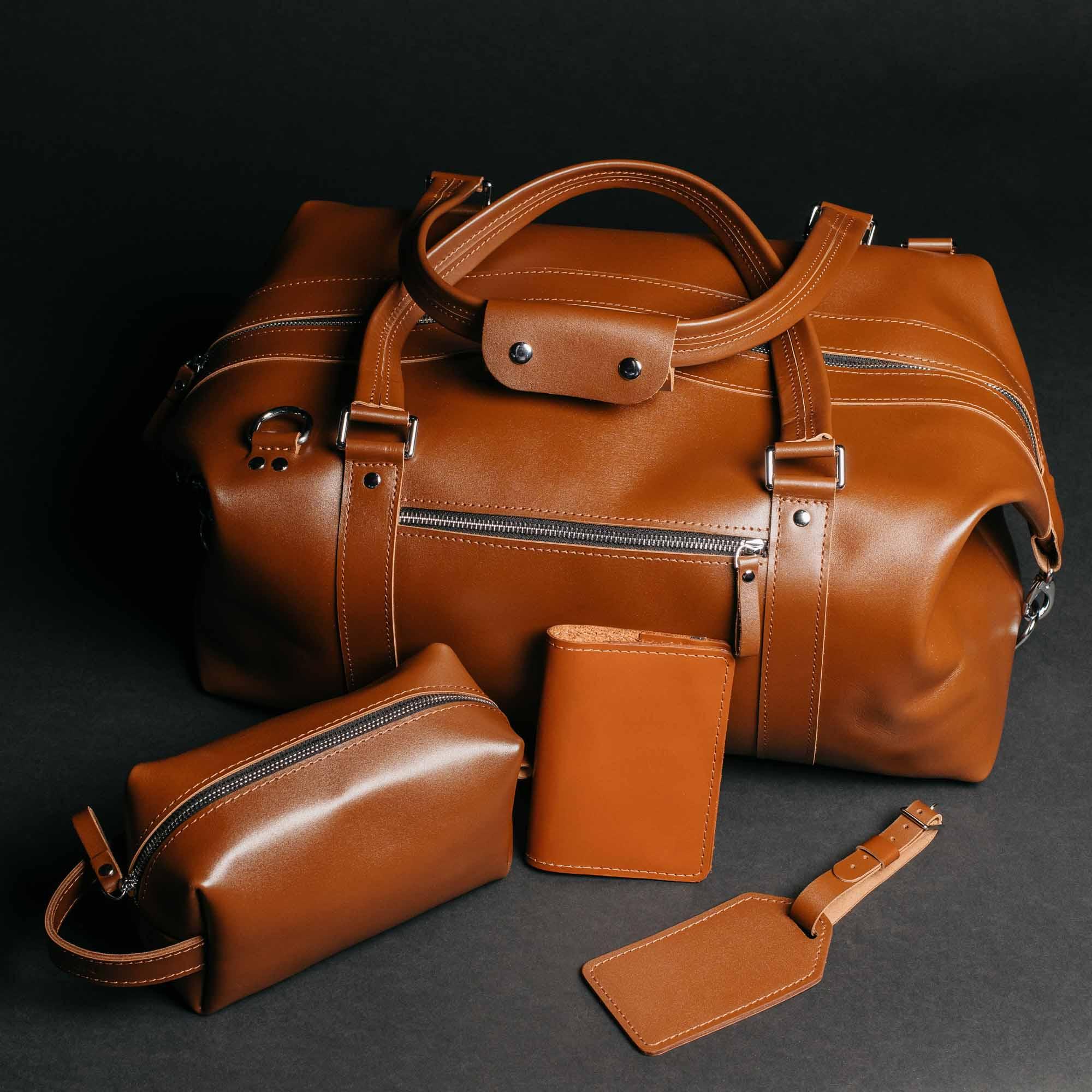 Великий дорожній набір з класичної шкіри