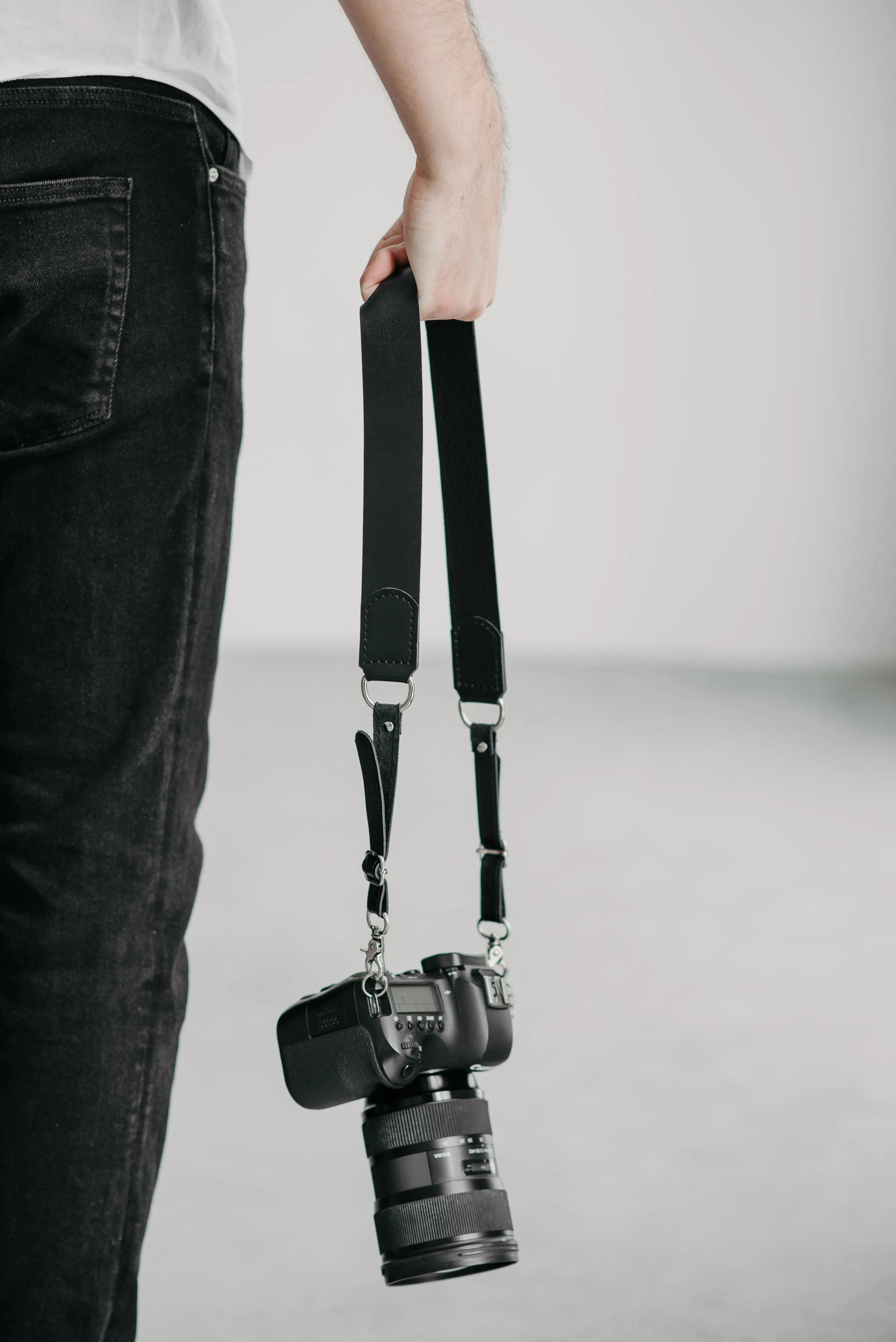 Leather Camera Strap | Black - Skin and Skin