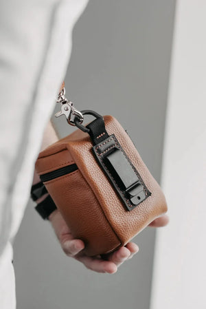 Full-Grain Leather Camera Lens Case | Cognac - Skin and Skin