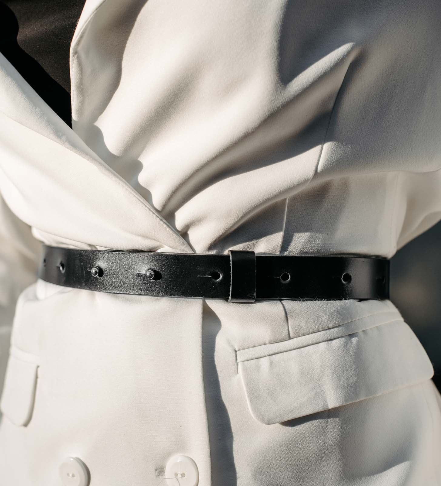 Тонкий шкіряний жіночий ремінь