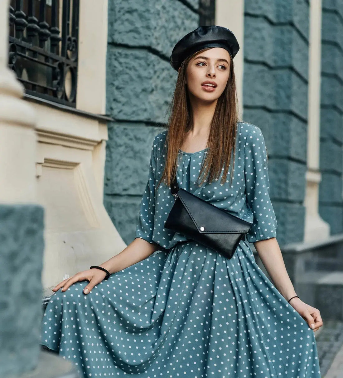 Шкіряна жіноча сумка-трансформер на пояс і через плече | Crossbody-конверт — Skin&Skin