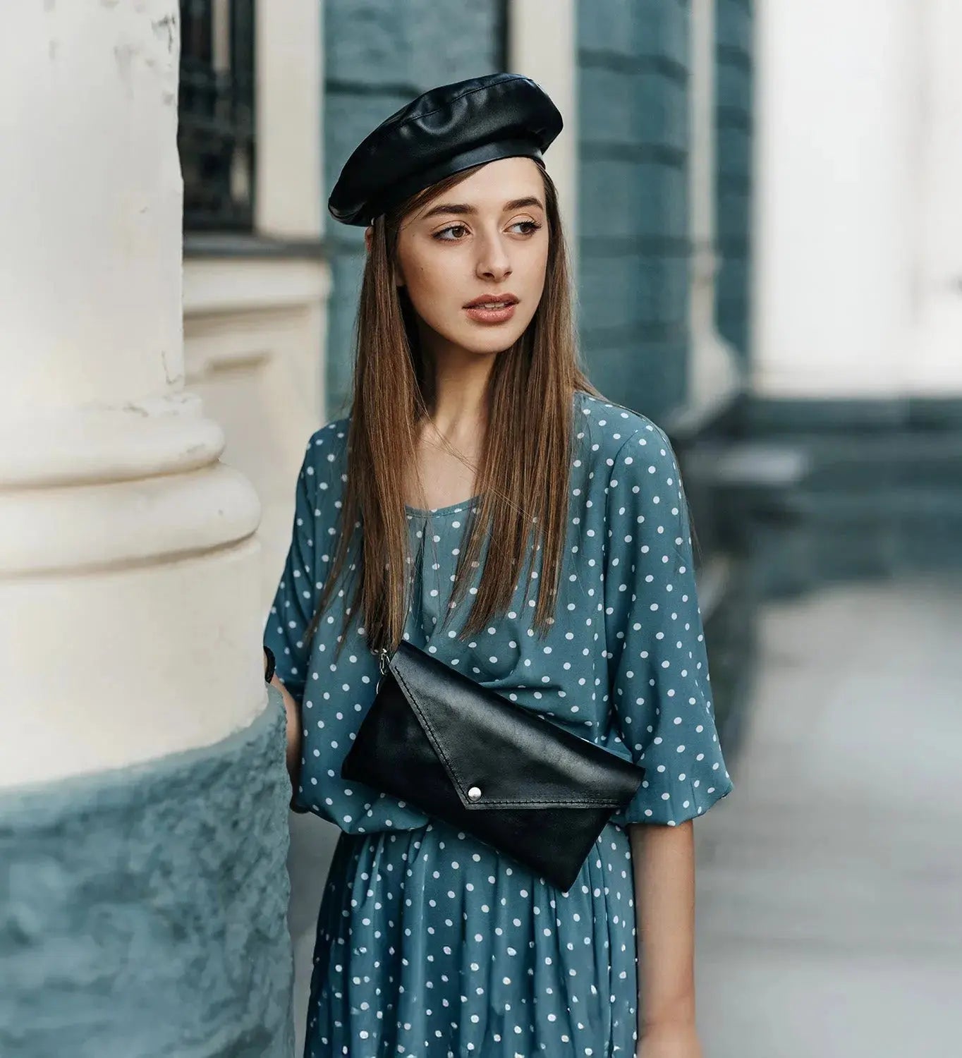 Шкіряна жіноча сумка-трансформер на пояс і через плече | Crossbody-конверт, фото 9 — Skin&Skin