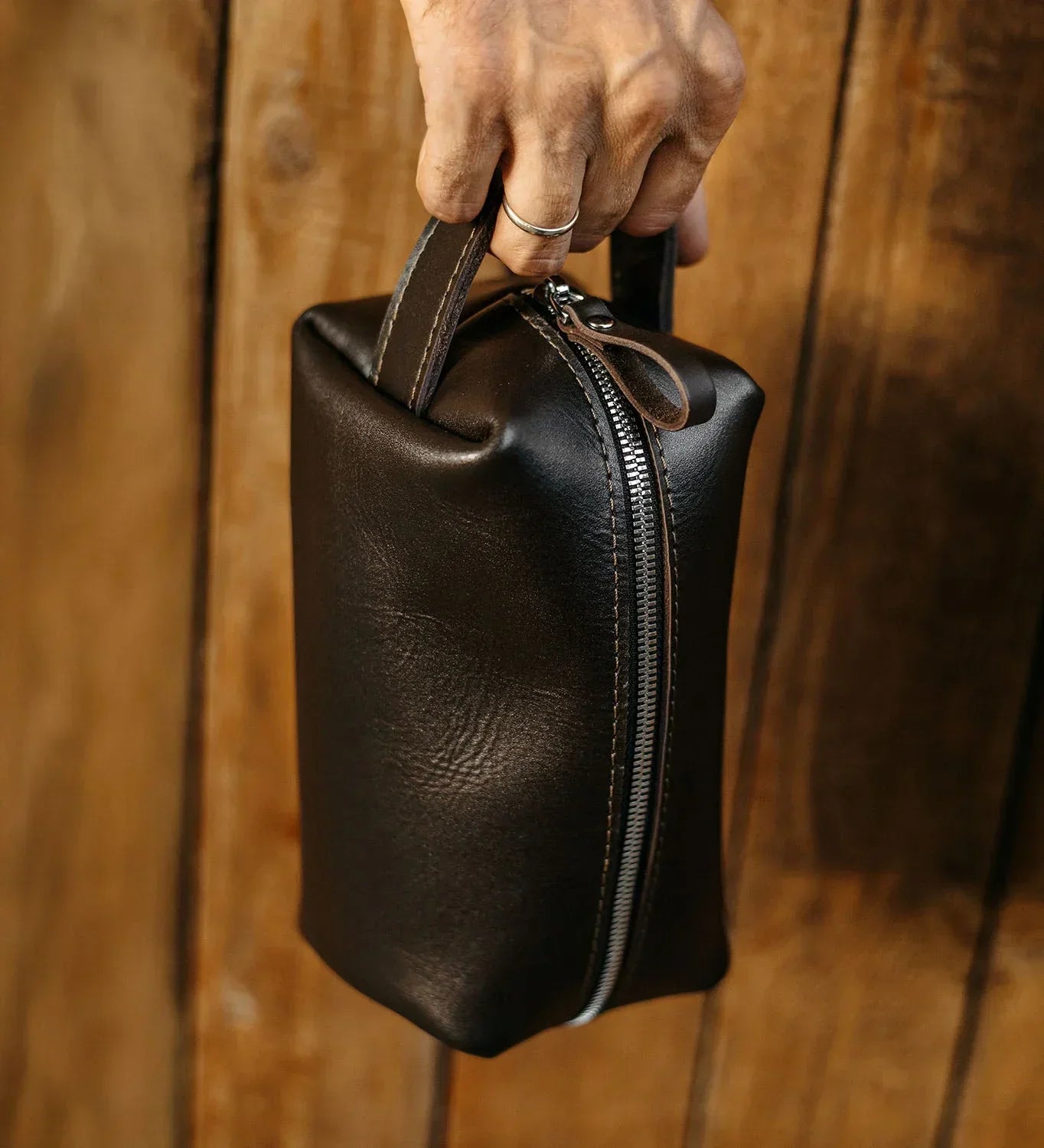 Дорожній несесер з гладкої шкіри | M, L