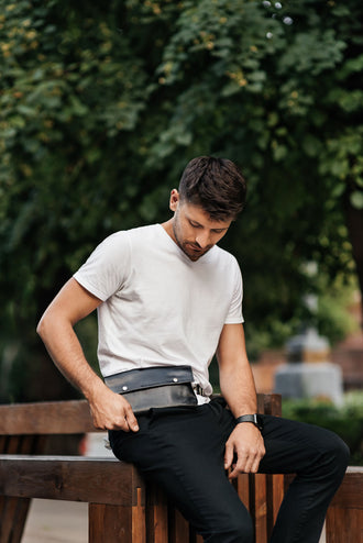 Поясна чоловіча сумка Crossbody M із натуральної шкіри, фото 7 — Skin&Skin