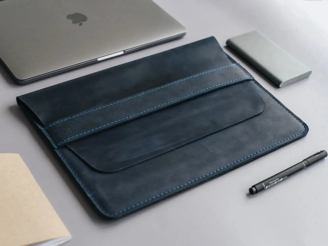 Distressed Leather Sleeve for Macbook - All sizes | Navy Blue - Skin and Skin