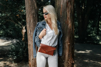 Шкіряна жіноча сумка-трансформер на пояс і через плече | Crossbody-конверт, фото 20 — Skin&Skin