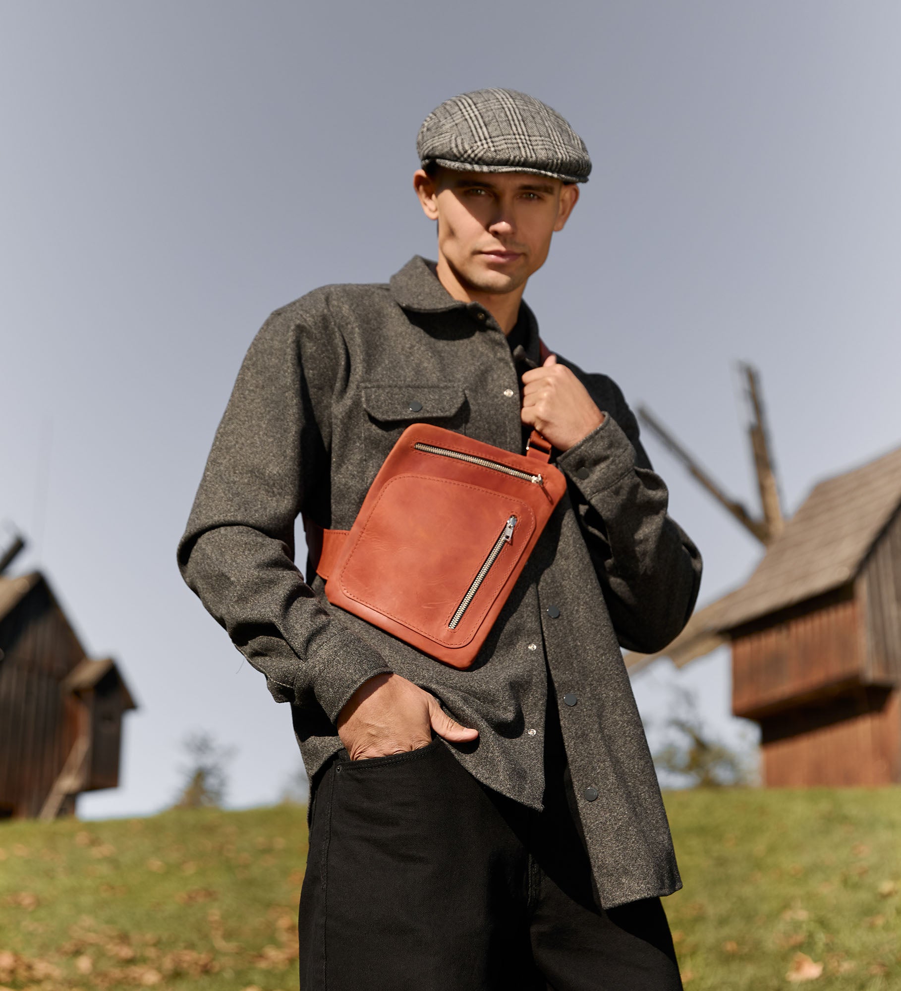 Чоловічий слінг із матової шкіри | Hidden