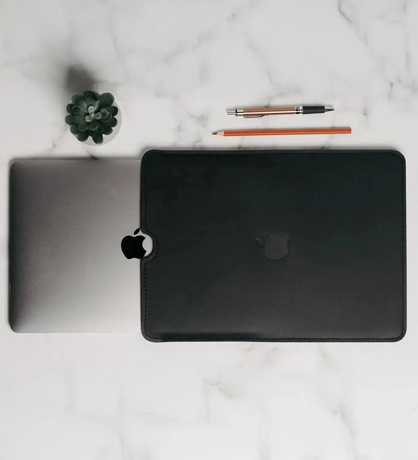 Чохол для MacBook та iPad зі шкіри Crazy Horse із вовняною підкладкою | Flatcase, фото 3 — Skin&Skin