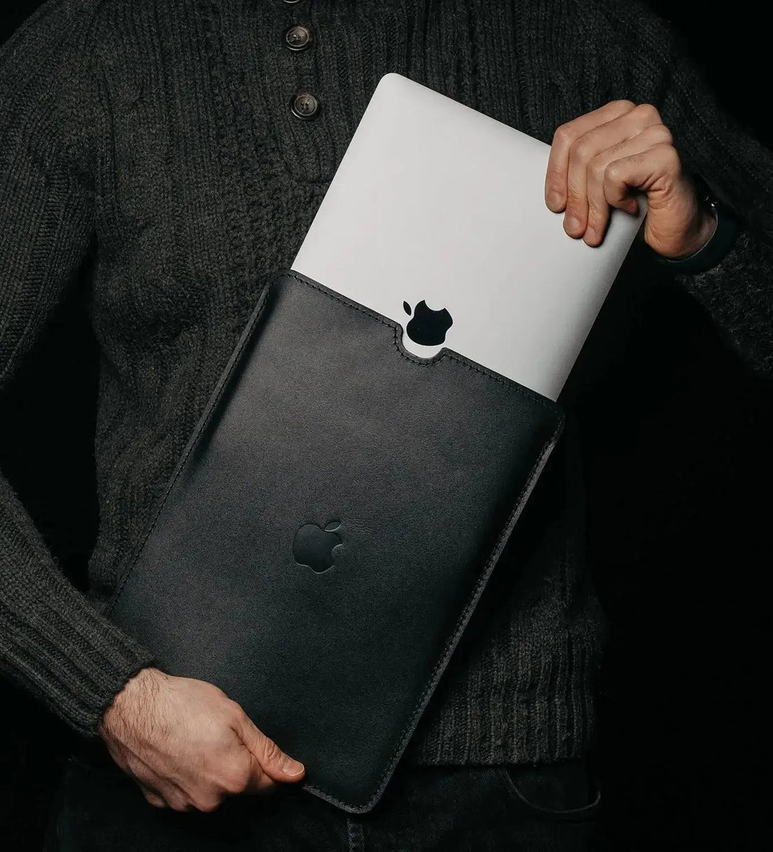 Тонкий шкіряний чохол для MacBook та iPad із повстяною підкладкою | FlatCase, фото 2 — Skin&Skin