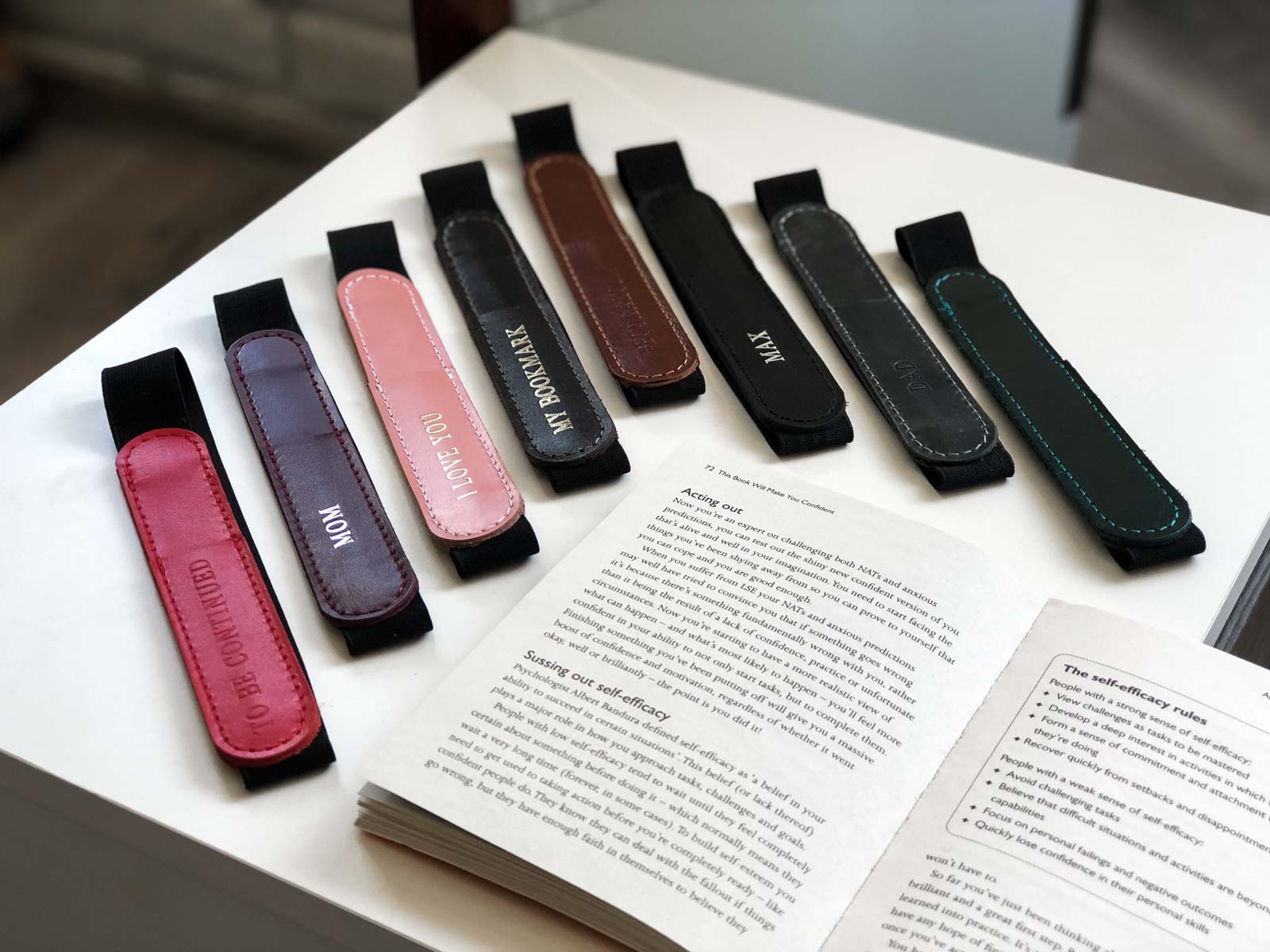 Еластична закладка для книг з натуральної гладкої шкіри, фото 29 — Skin&Skin
