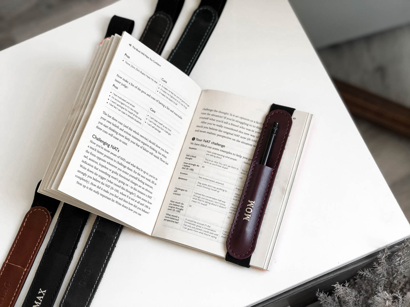 Еластична закладка для книг з натуральної гладкої шкіри, фото 15 — Skin&Skin