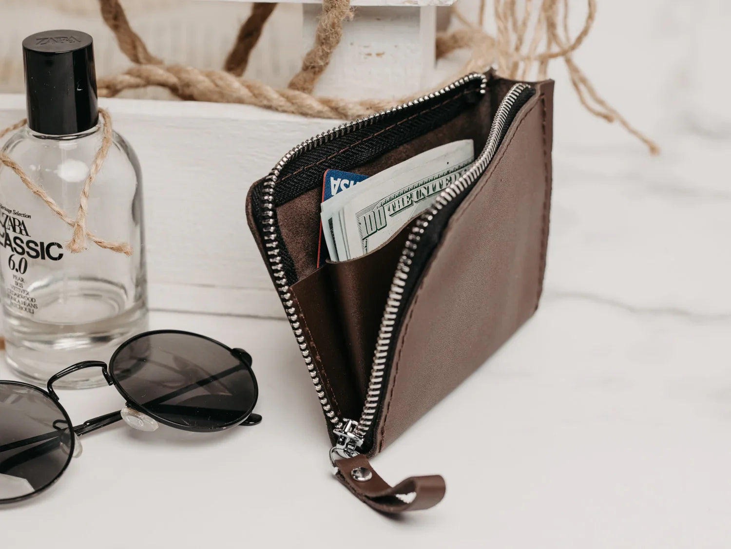 Маленький шкіряний гаманець на блискавці