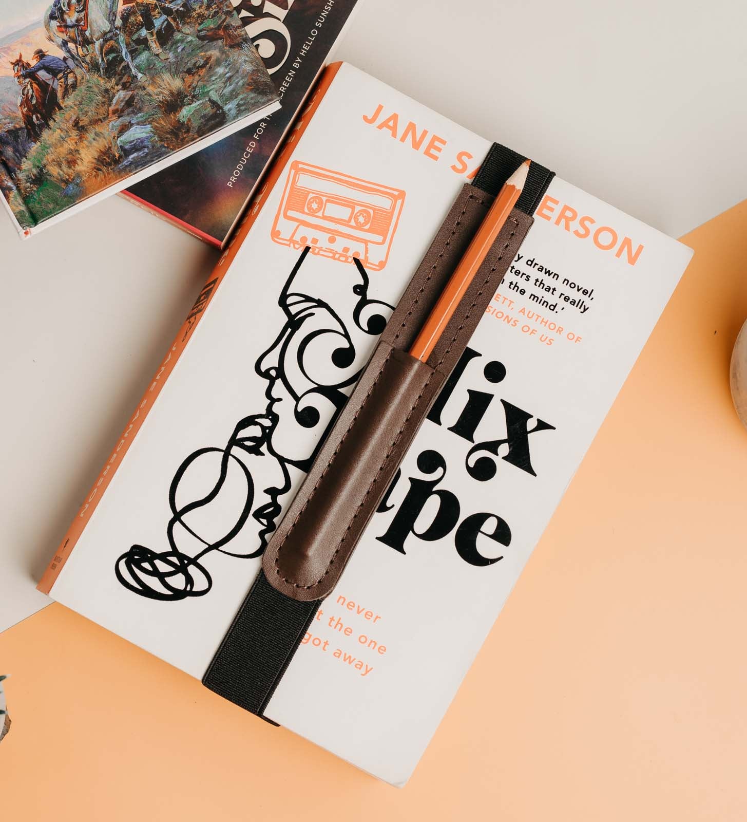 Еластичні закладки для книг зі шкіри