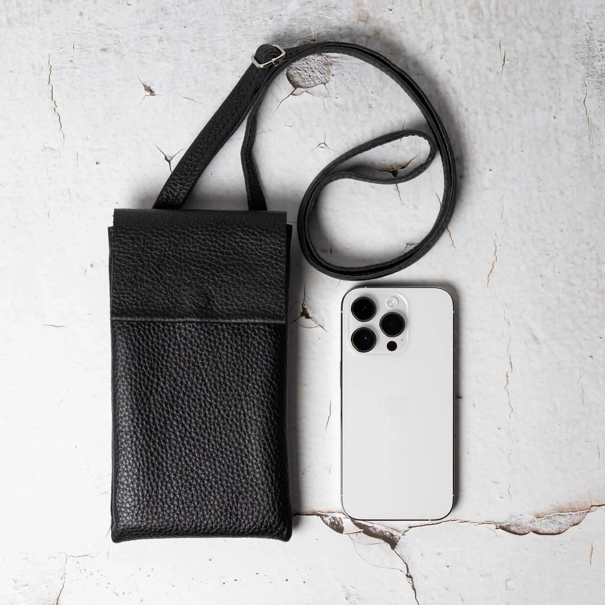 Full grain Leather Phone Bag | Graini Black - Skin and Skin