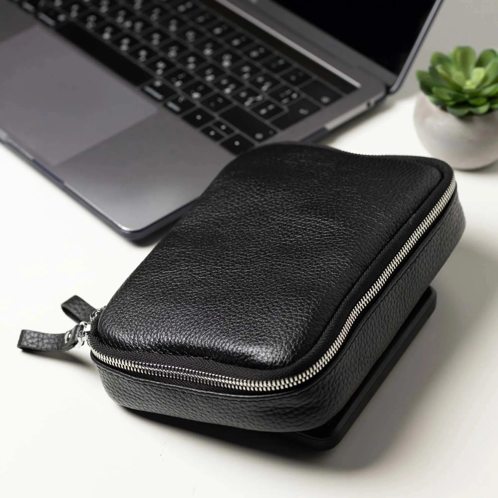 Органайзер із зернистої шкіри для техніки | KeepTech, фото 11 — Skin&Skin