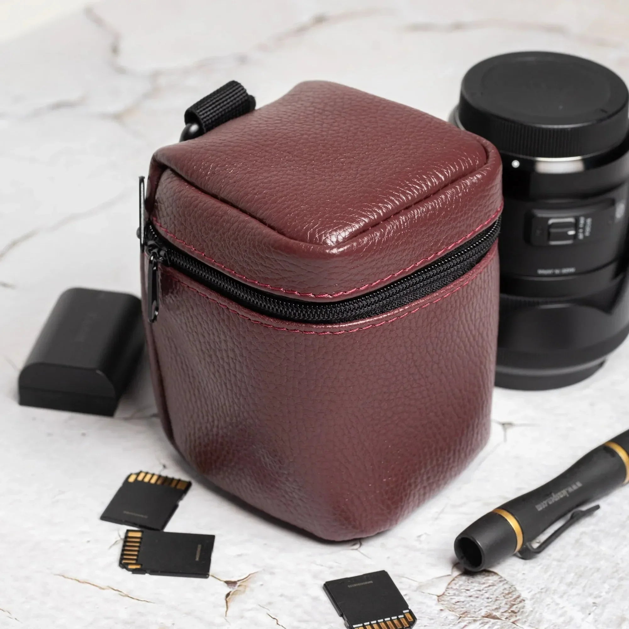 Full-Grain Leather Camera Lens Case | Burgundy - Skin and Skin