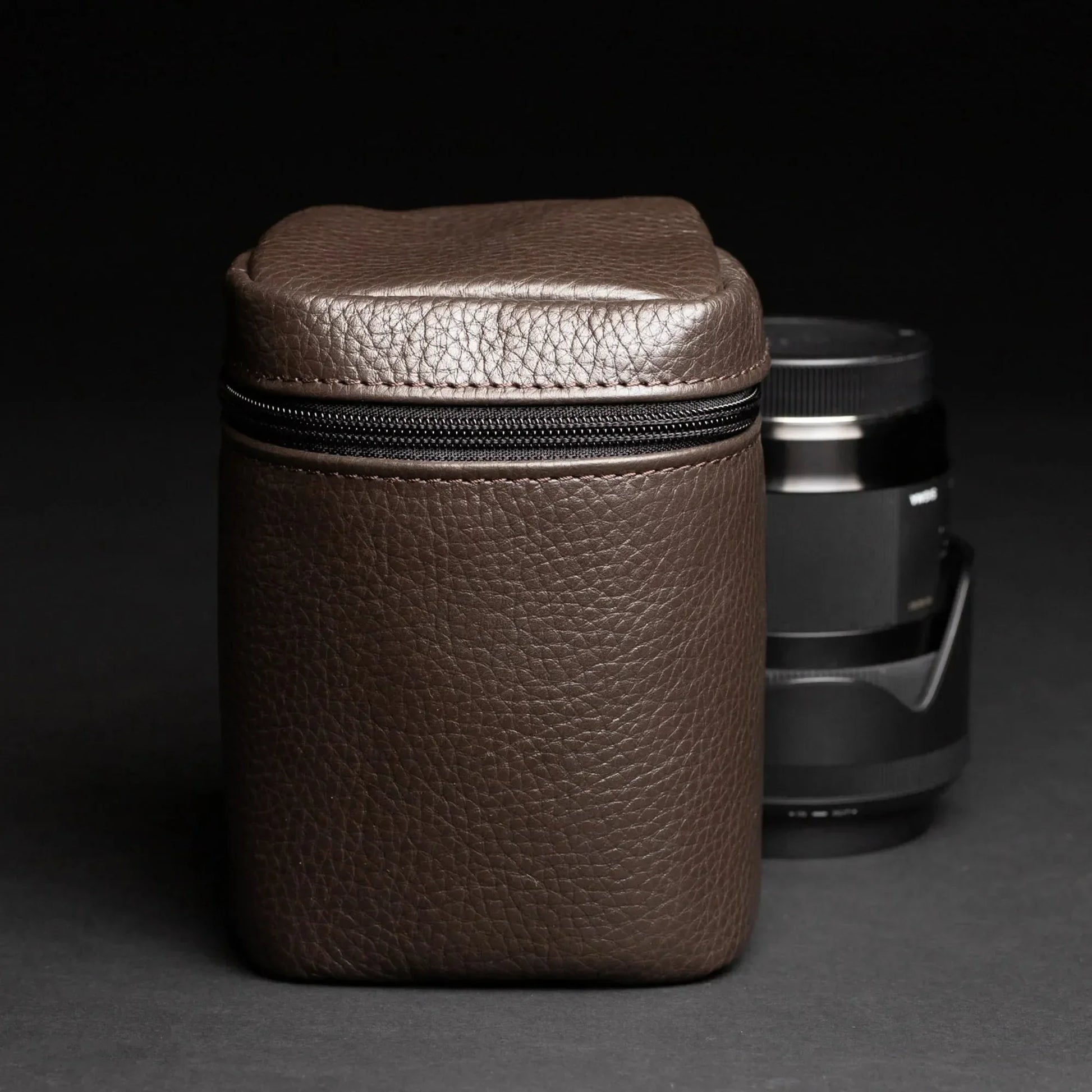 Full-Grain Leather Camera Lens Case | Chocolate Brown - Skin and Skin
