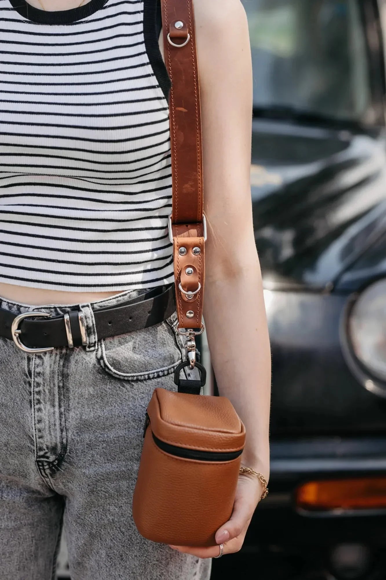 Full-Grain Leather Camera Lens Case | Cognac - Skin and Skin