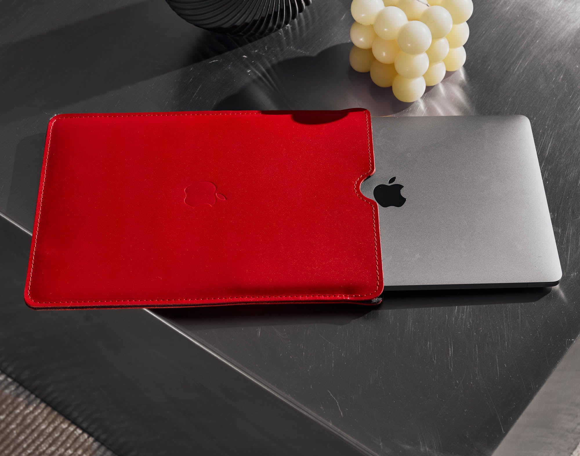 Тонкий шкіряний чохол для MacBook та iPad із повстяною підкладкою | FlatCase