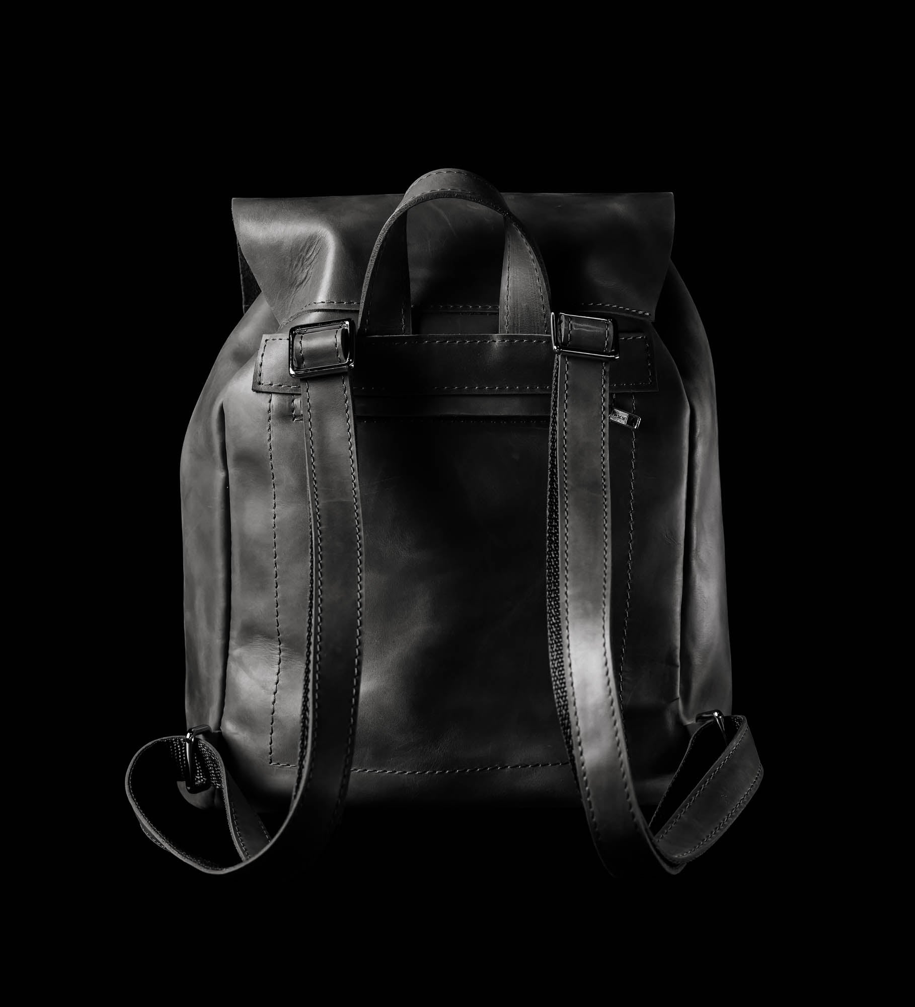 Женский рюкзак Helion из натуральной кожи Crazy Horse