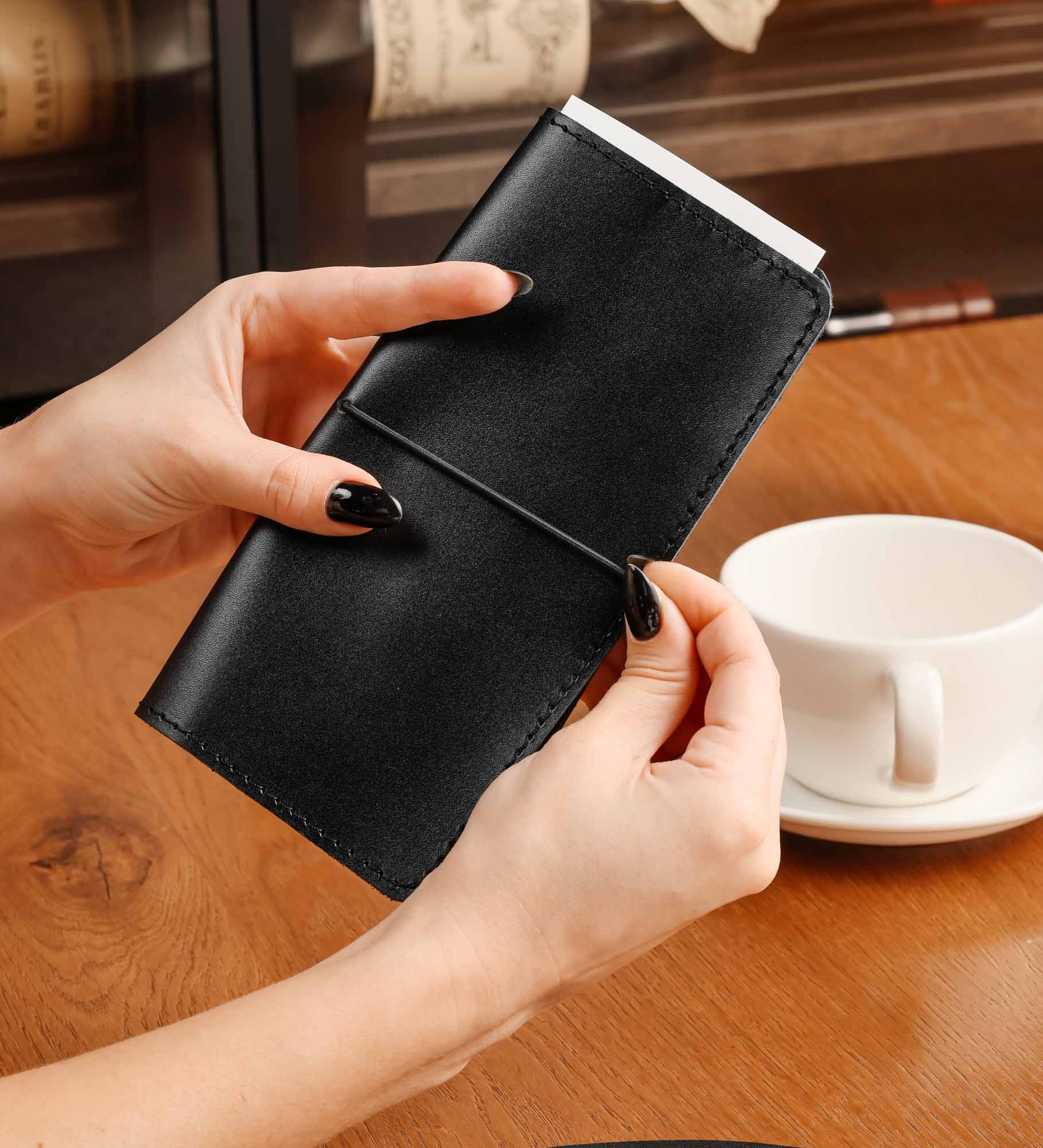 Розрахункова книжка з натуральної гладкої шкіри для HoReCa