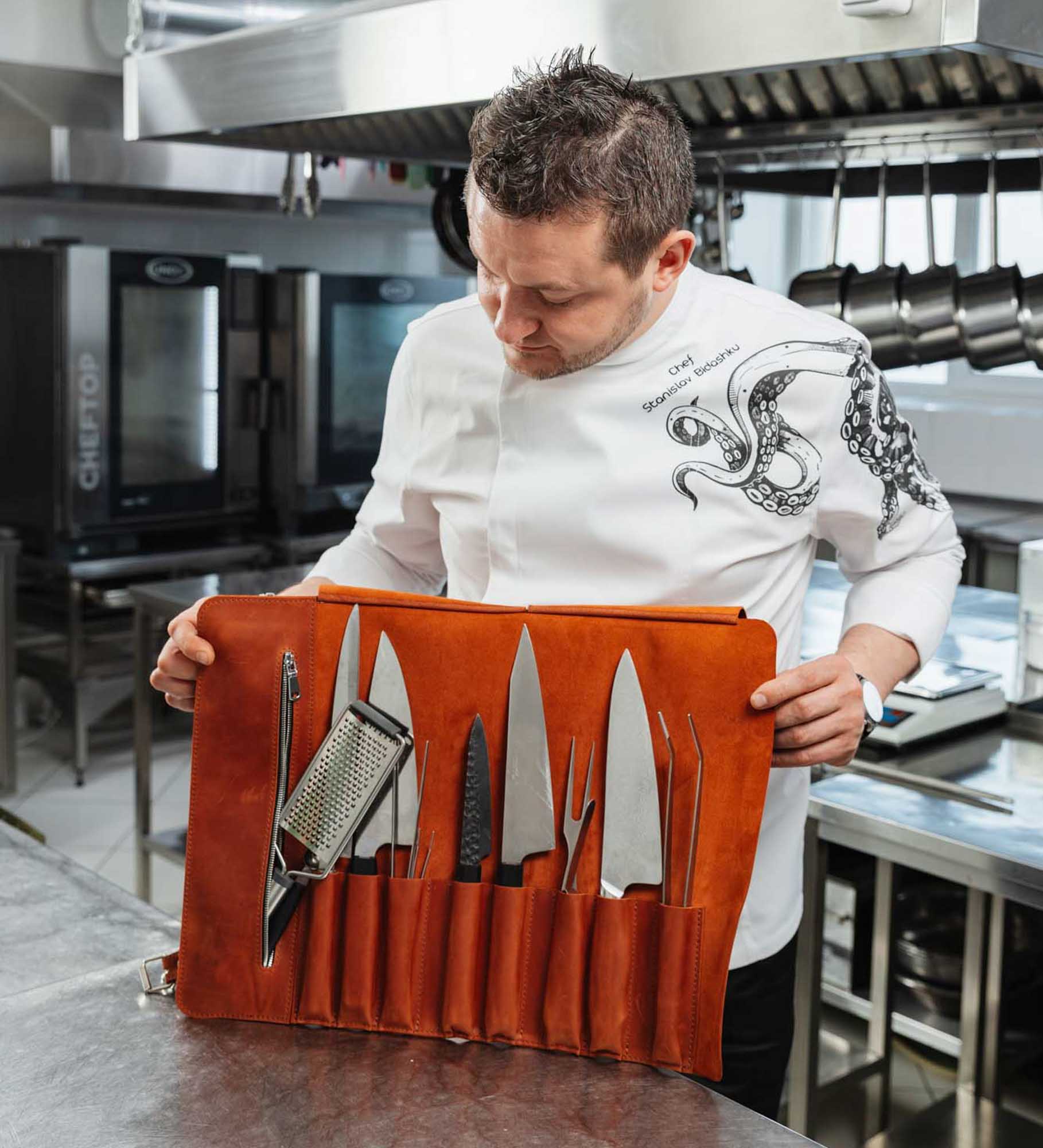 Шкіряний рол для кухонних ножів із матової шкіри