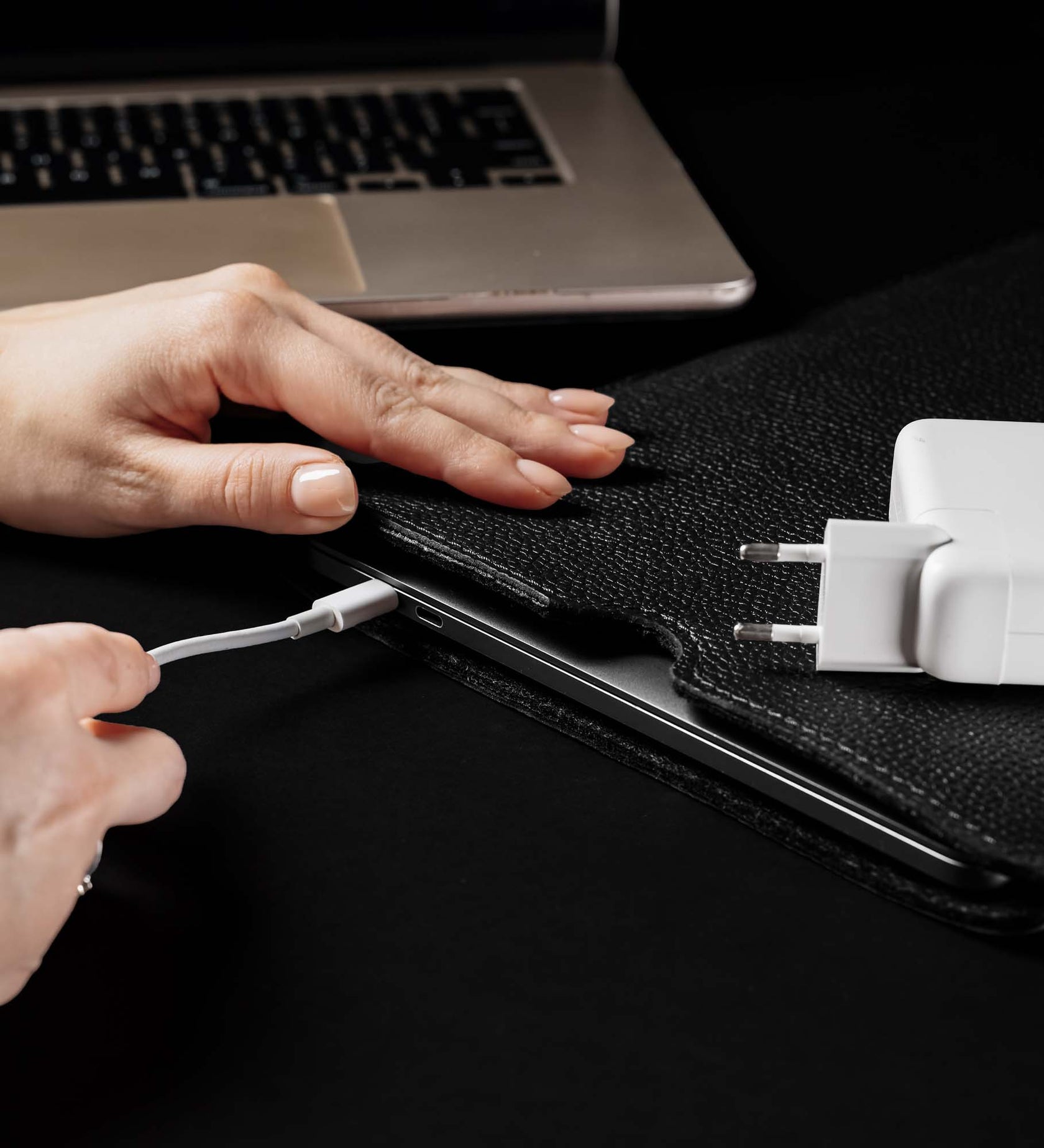 Чохол для MacBook із зернистої шкіри | FlatCase, фото 15 — Skin&Skin