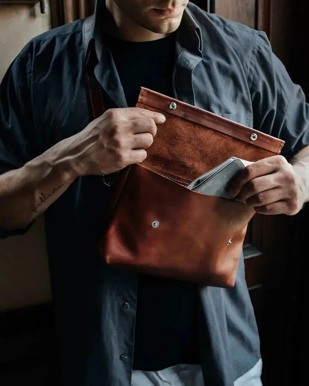 Шкіряна сумка-трансформер для чоловіків | Crossbody, фото 9 — Skin&Skin