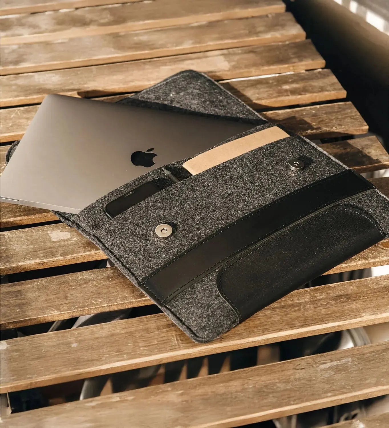 Чохол для MacBook із гладкої шкіри та повсті | Holder, фото 4 — Skin&Skin