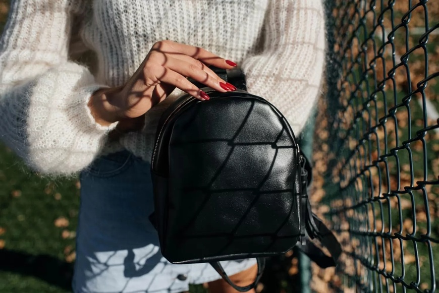 Шкіряний рюкзак Mini чорний BP07BL фото