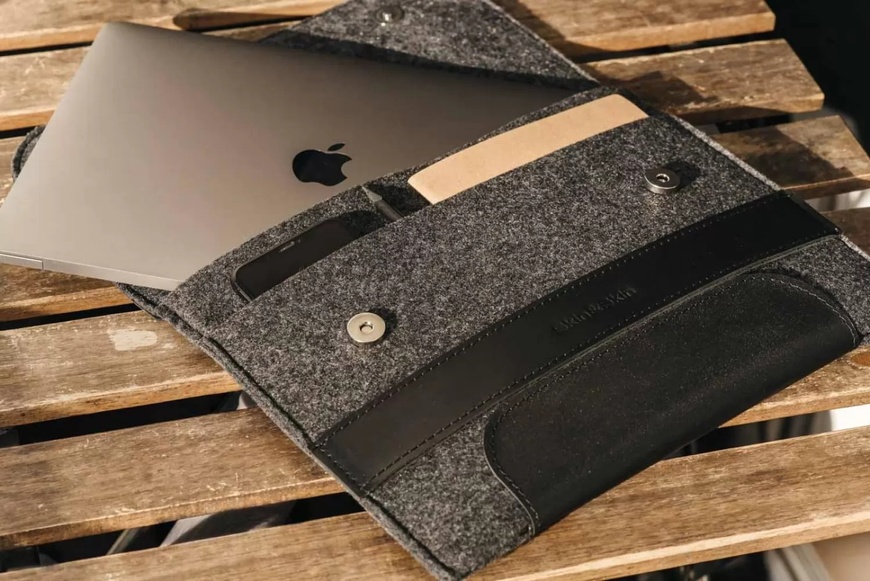Кожаный Чехол для ноутбука Holder черный 16 LC10BL-16 фото