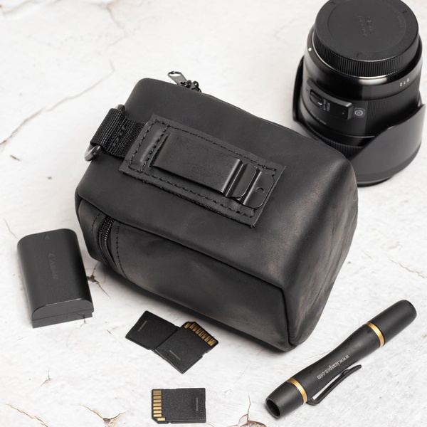 Футляр для об'єктиву Lens case M чорний крейзі-хорс LA37BLH-M фото