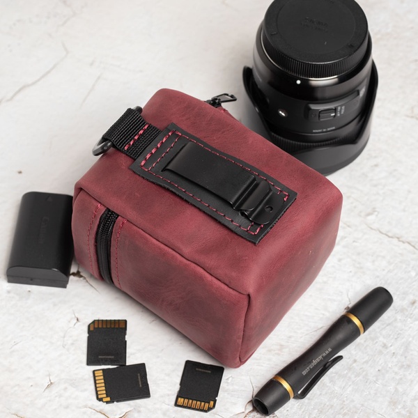 Футляр для объектива Lens case S бордовый крейзи-хорс LA37BUH-S фото