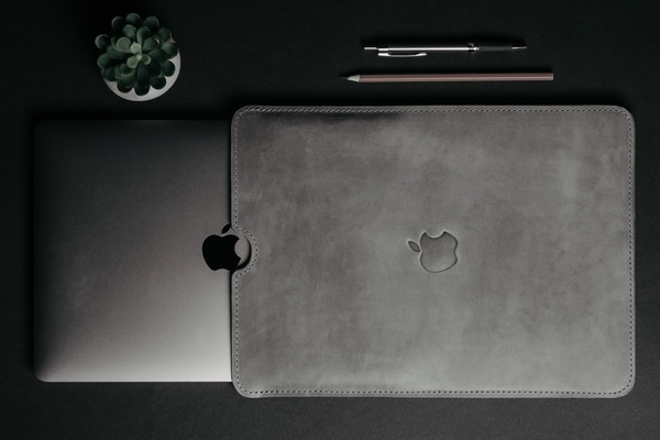 Кожаный чехол для MacBook FlatCase Серый 13.3 LC05GG-13 фото