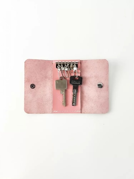 Шкіряна ключниця на 6 ключів рожева LA05PI фото